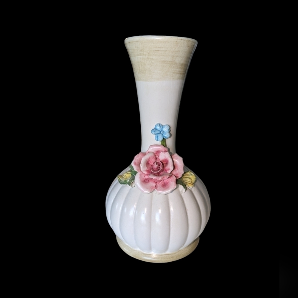 Pretty Vintage Capo di monte vase 9” Marked "Made Italy"